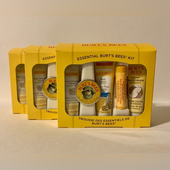 Burt's Bees - Essential Kit - NWT - 3 Sets - Picture 3 of 10